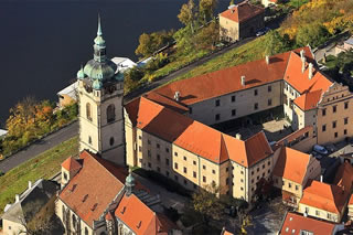 Melnik Chateau with Wine Tasting - a Day Trip from Prague<